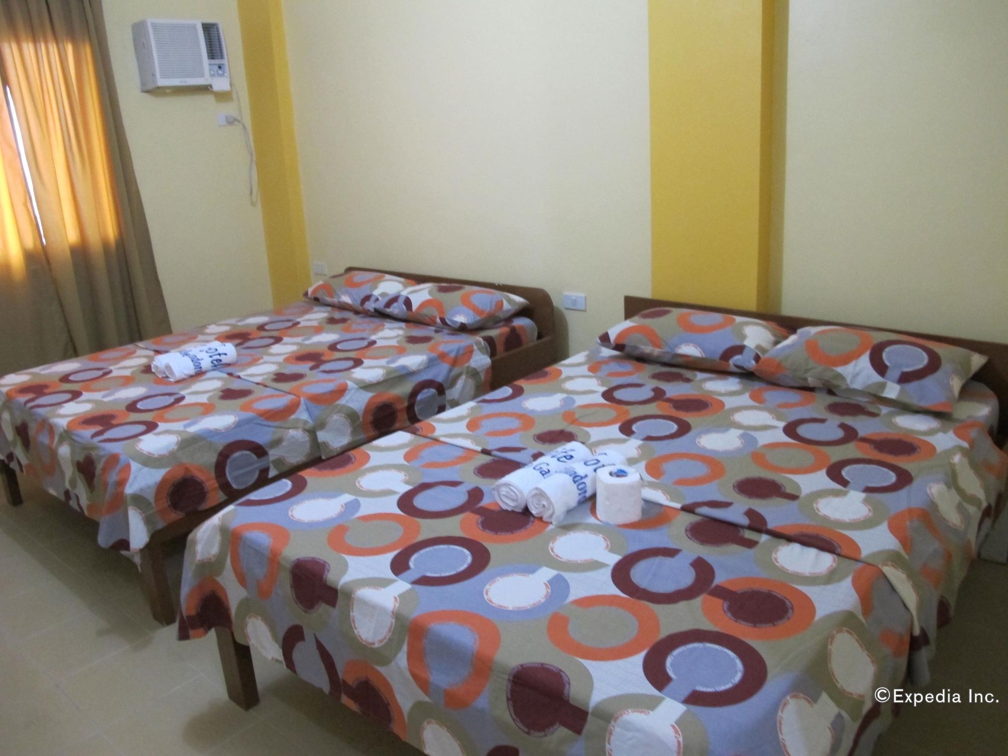 White Beach Hotel Puerto Galera Powered By Cocotel Εξωτερικό φωτογραφία